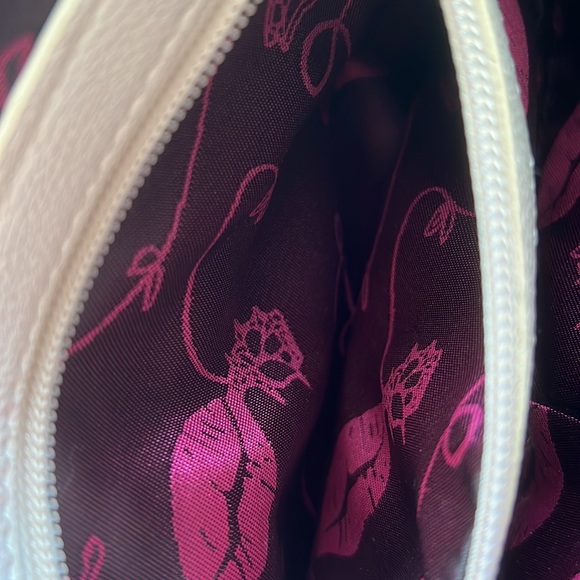 🎉HP💕 Betsey Johnson Quilted Crossbody Bag - Picture 9 of 11